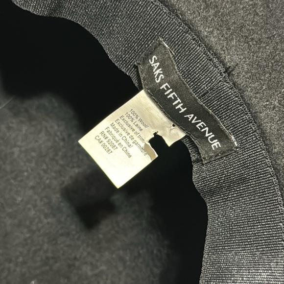 Saks Fifth Avenue wool hat main image 5